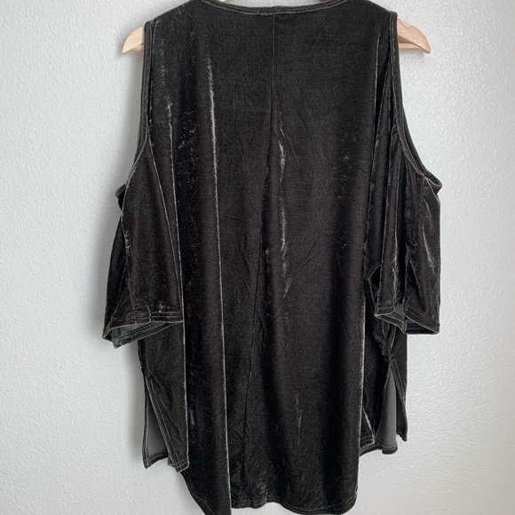 Umgee Embroidered Velvet Cold Shoulder Top - Picture 3 of 7